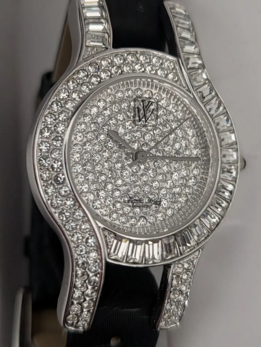 Victoria Wieck Beverly Hills Crystal Pavé Watch Silver Tone B4847C
